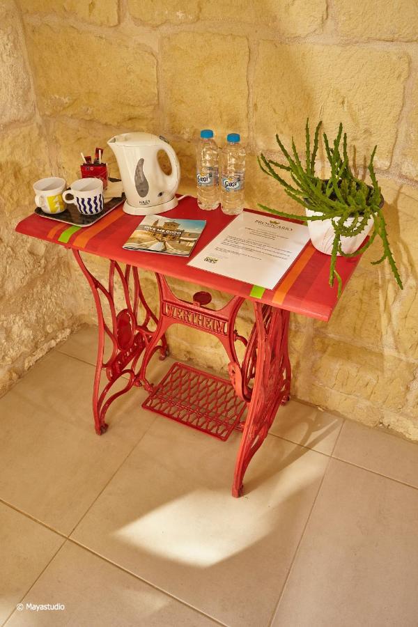 Bed and Breakfast Provicario Victoria Exterior foto