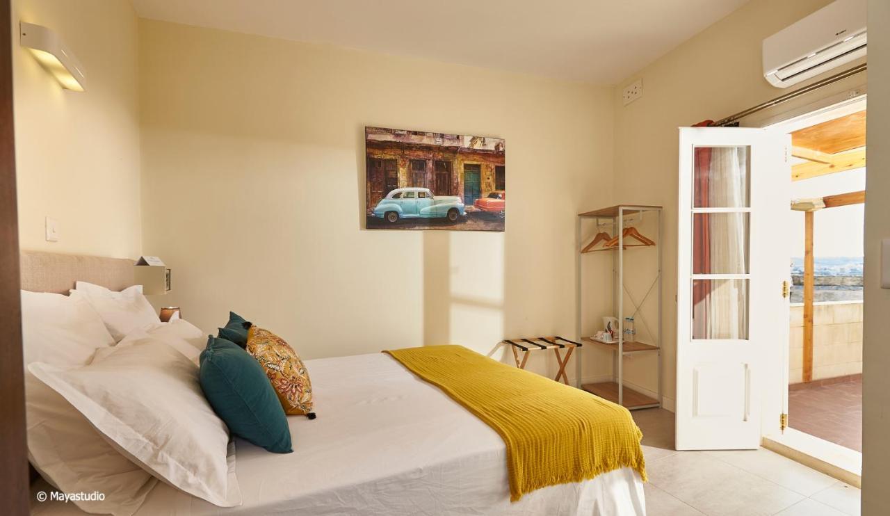 Bed and Breakfast Provicario Victoria Exterior foto